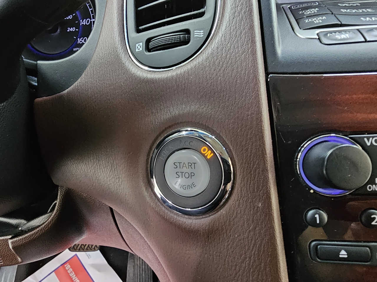 Infiniti QX50 Base RWD 2017