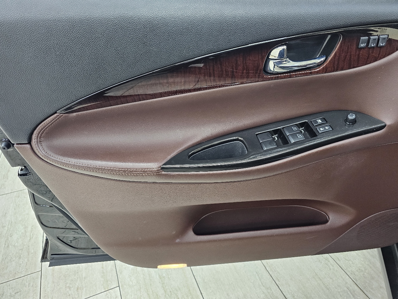 Infiniti QX50 Base RWD 2017