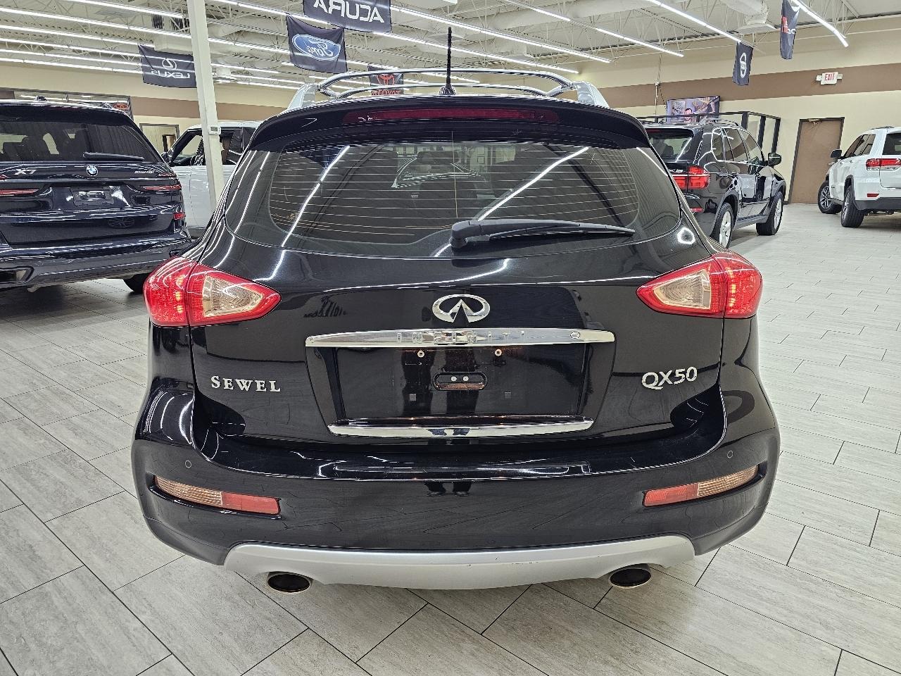 Infiniti QX50 Base RWD 2017