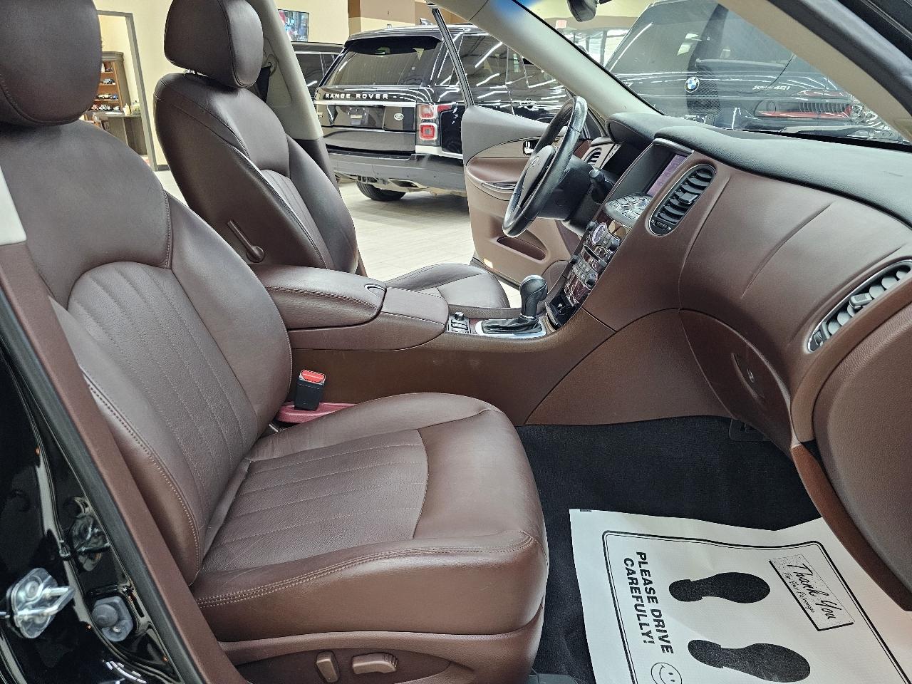 Infiniti QX50 Base RWD 2017