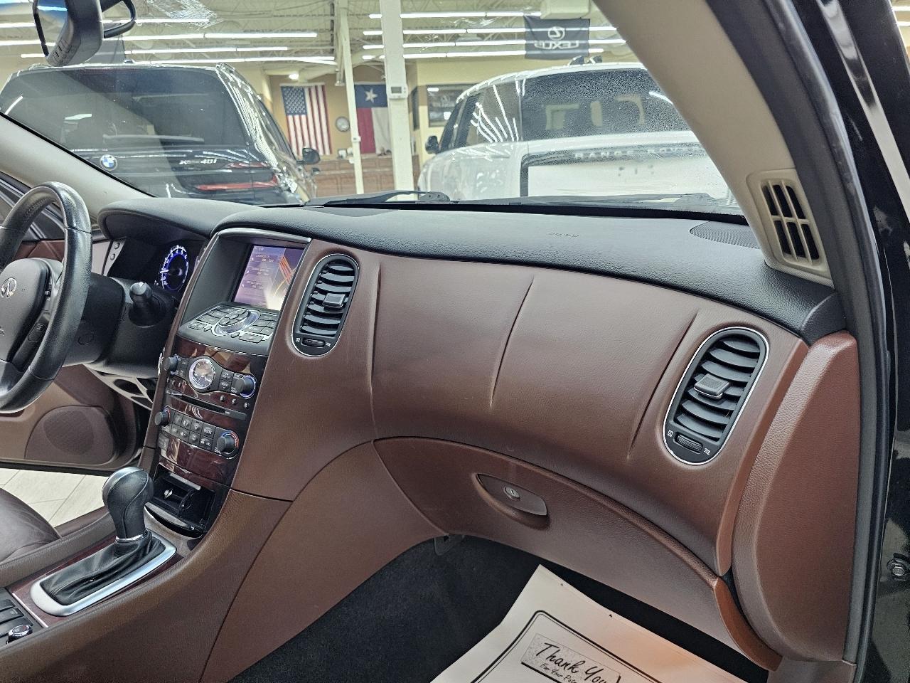 Infiniti QX50 Base RWD 2017