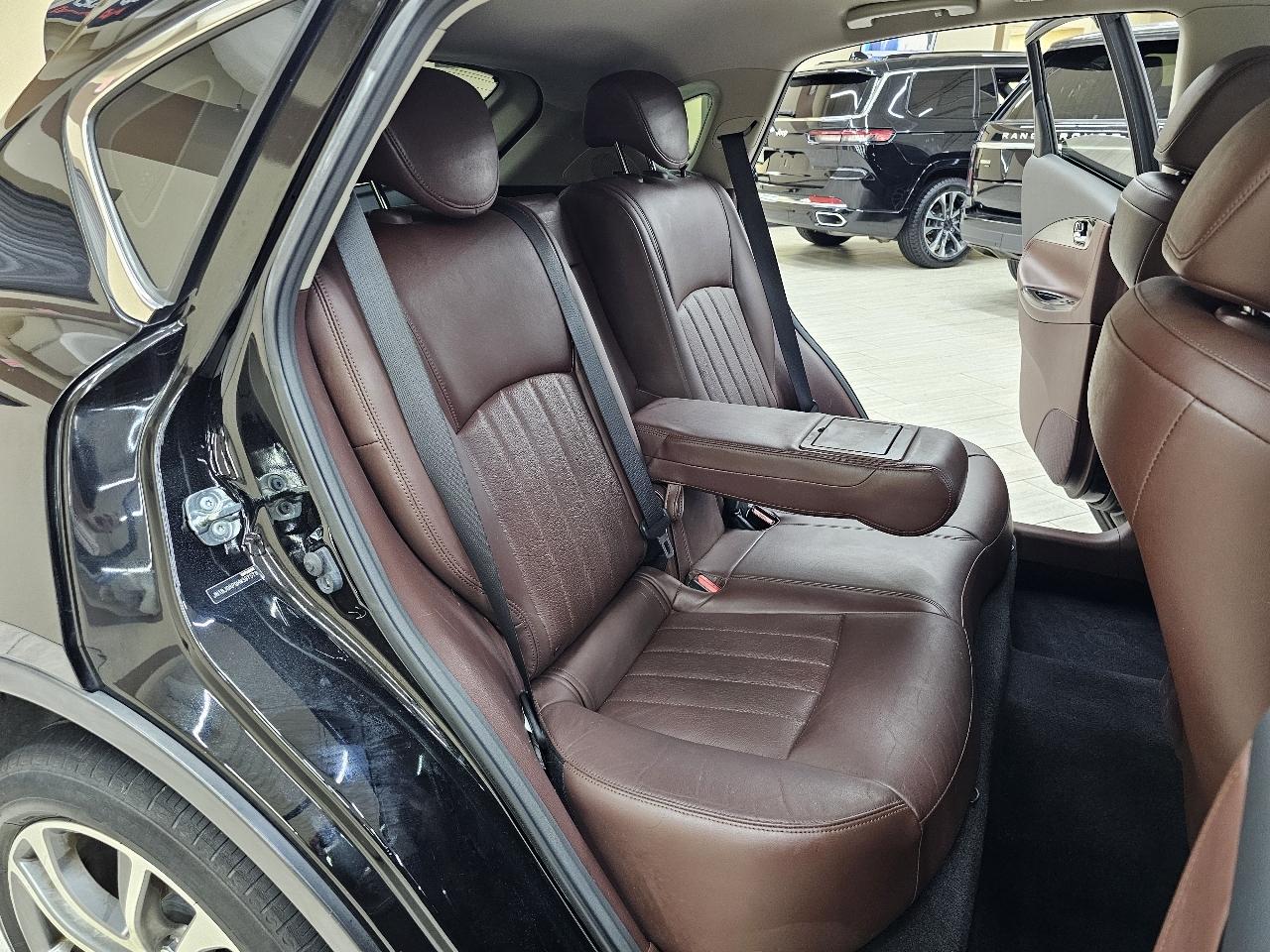 Infiniti QX50 Base RWD 2017