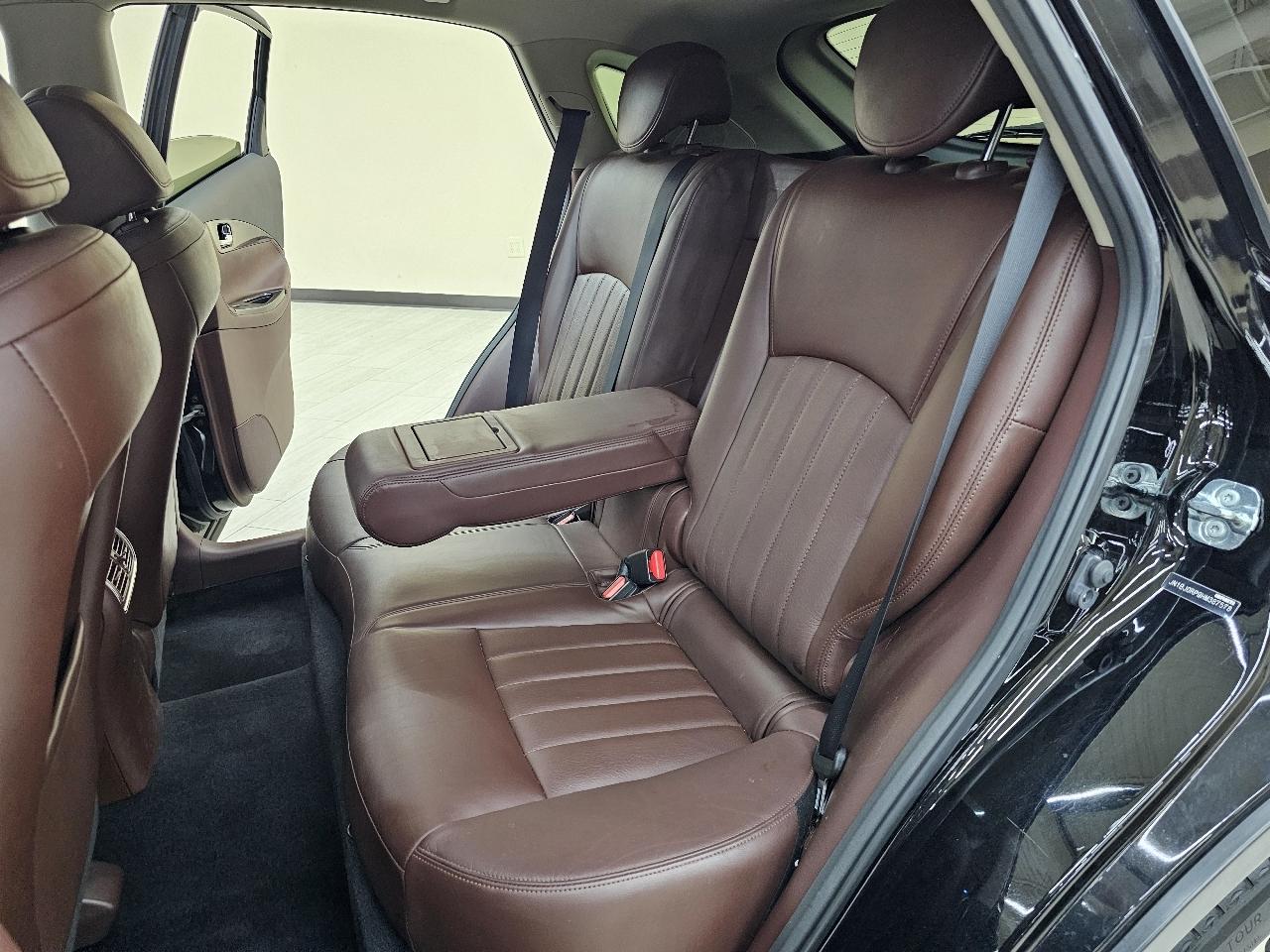 Infiniti QX50 Base RWD 2017