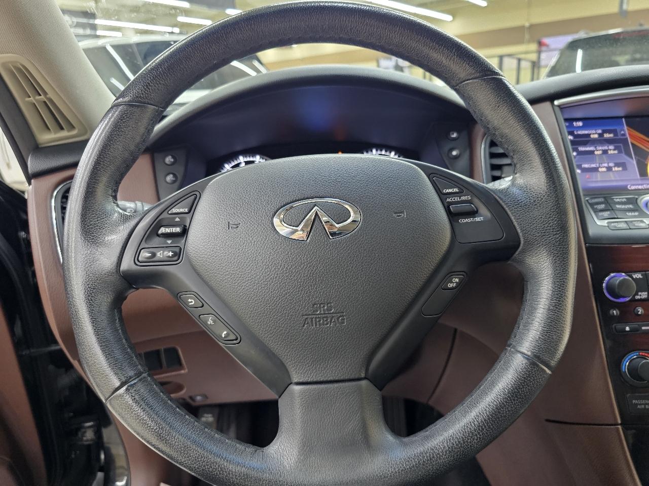 Infiniti QX50 Base RWD 2017