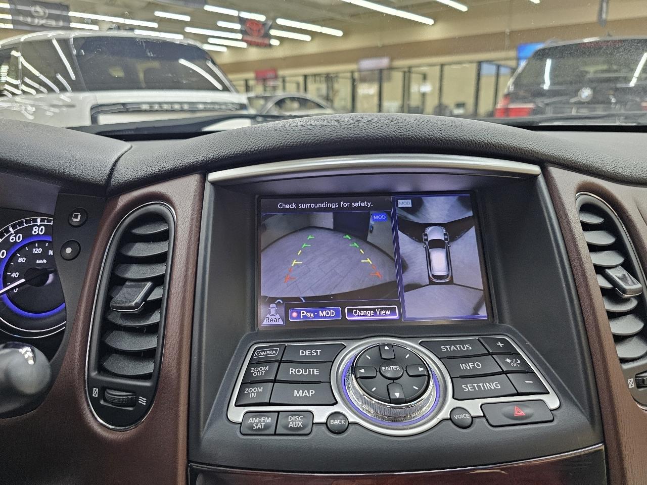 Infiniti QX50 Base RWD 2017