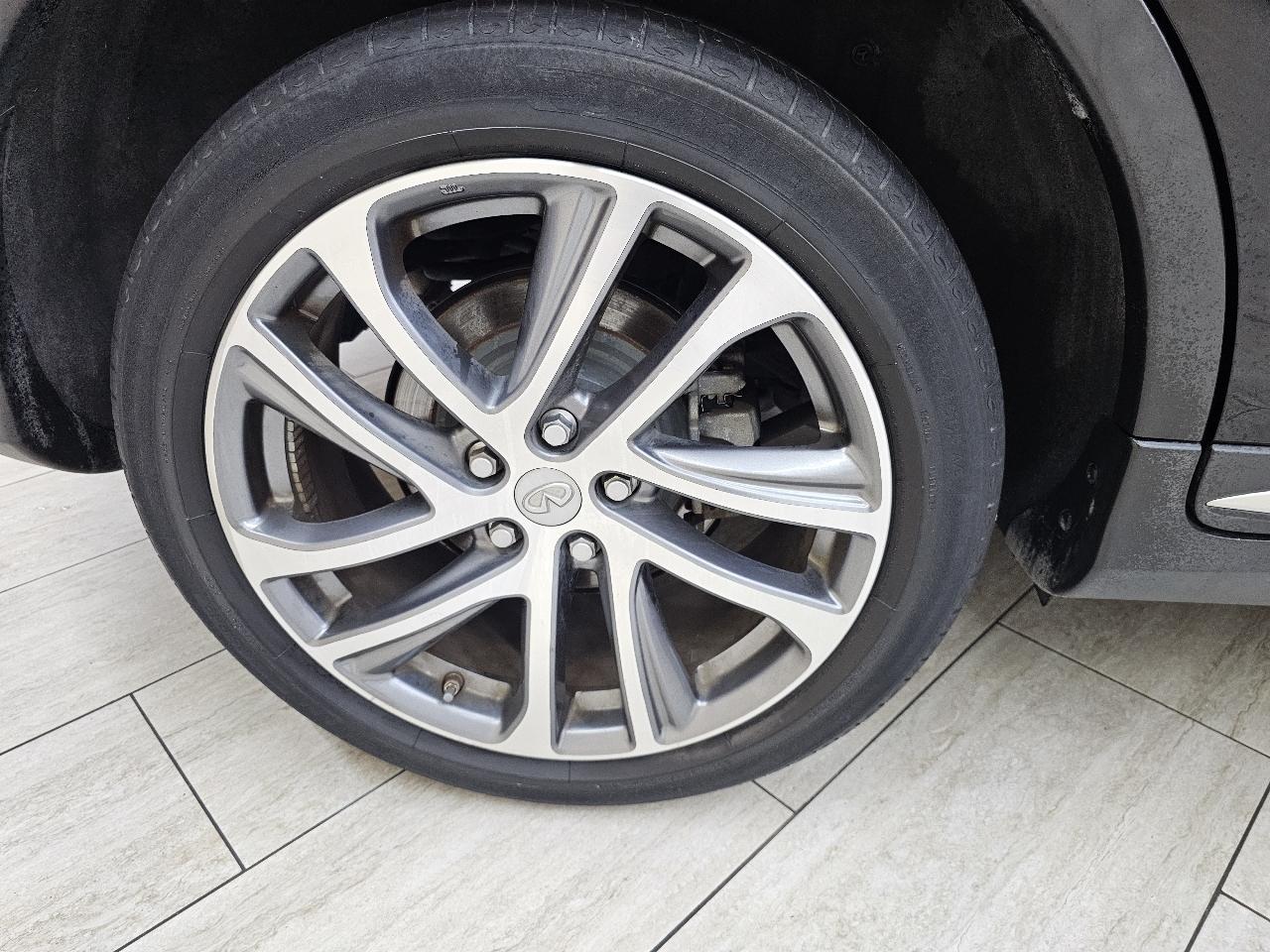 Infiniti QX50 Base RWD 2017