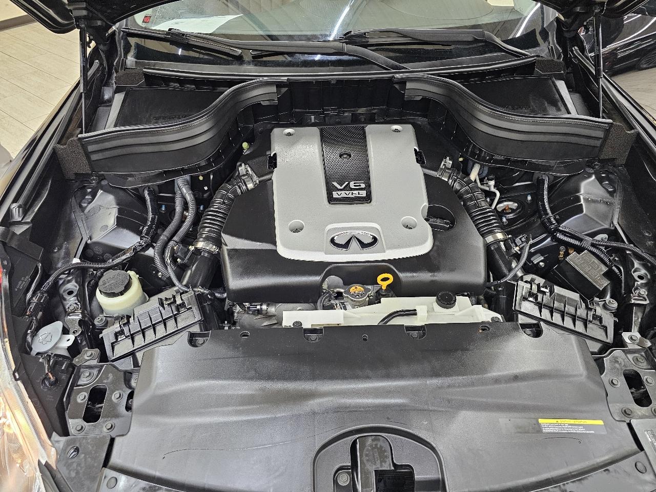Infiniti QX50 Base RWD 2017