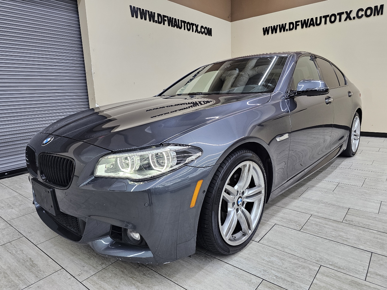BMW 5-Series 550i 2015