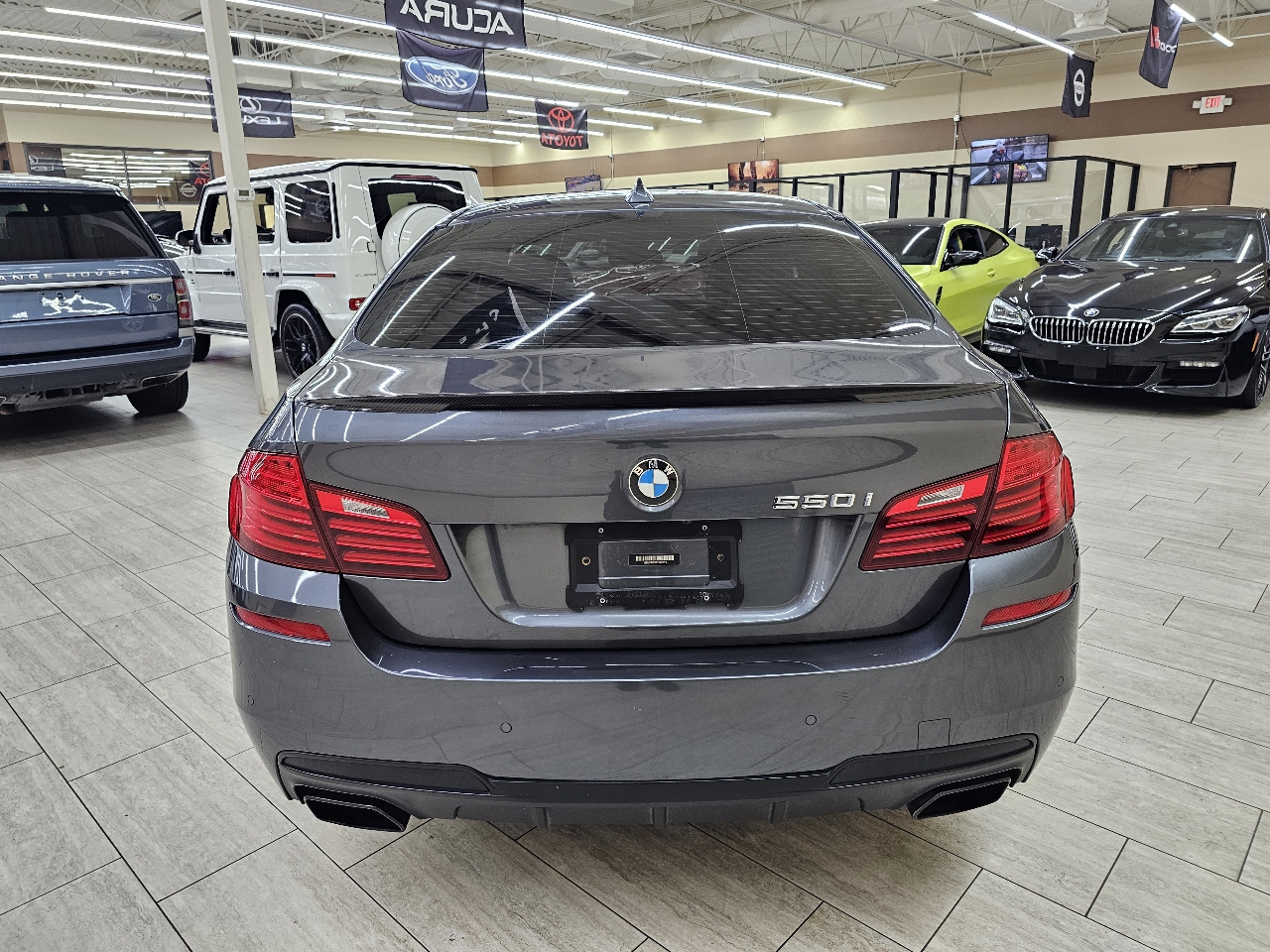 BMW 5-Series 550i 2015