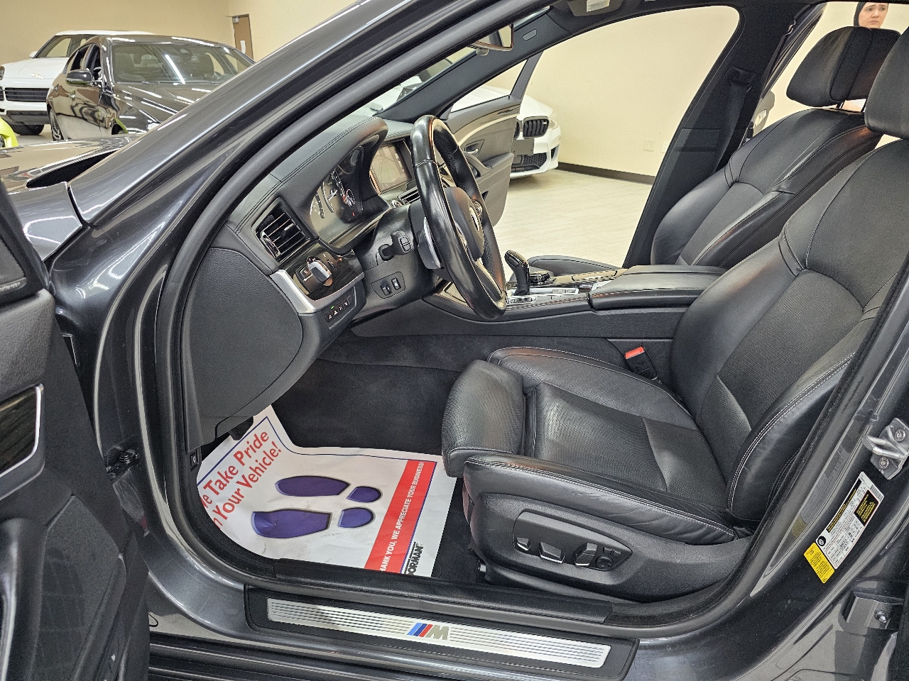 BMW 5-Series 550i 2015