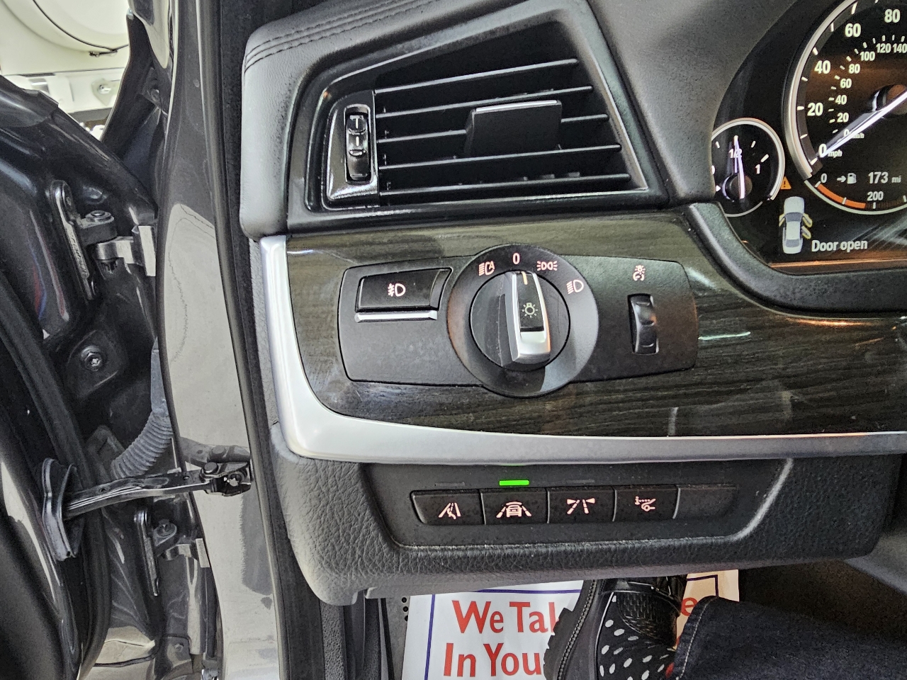 BMW 5-Series 550i 2015