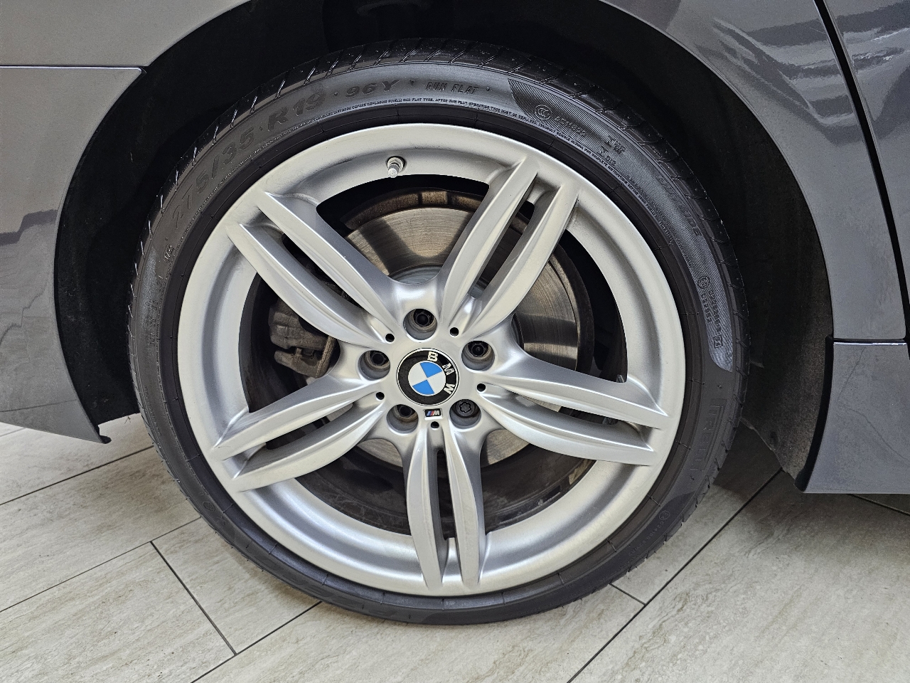 BMW 5-Series 550i 2015