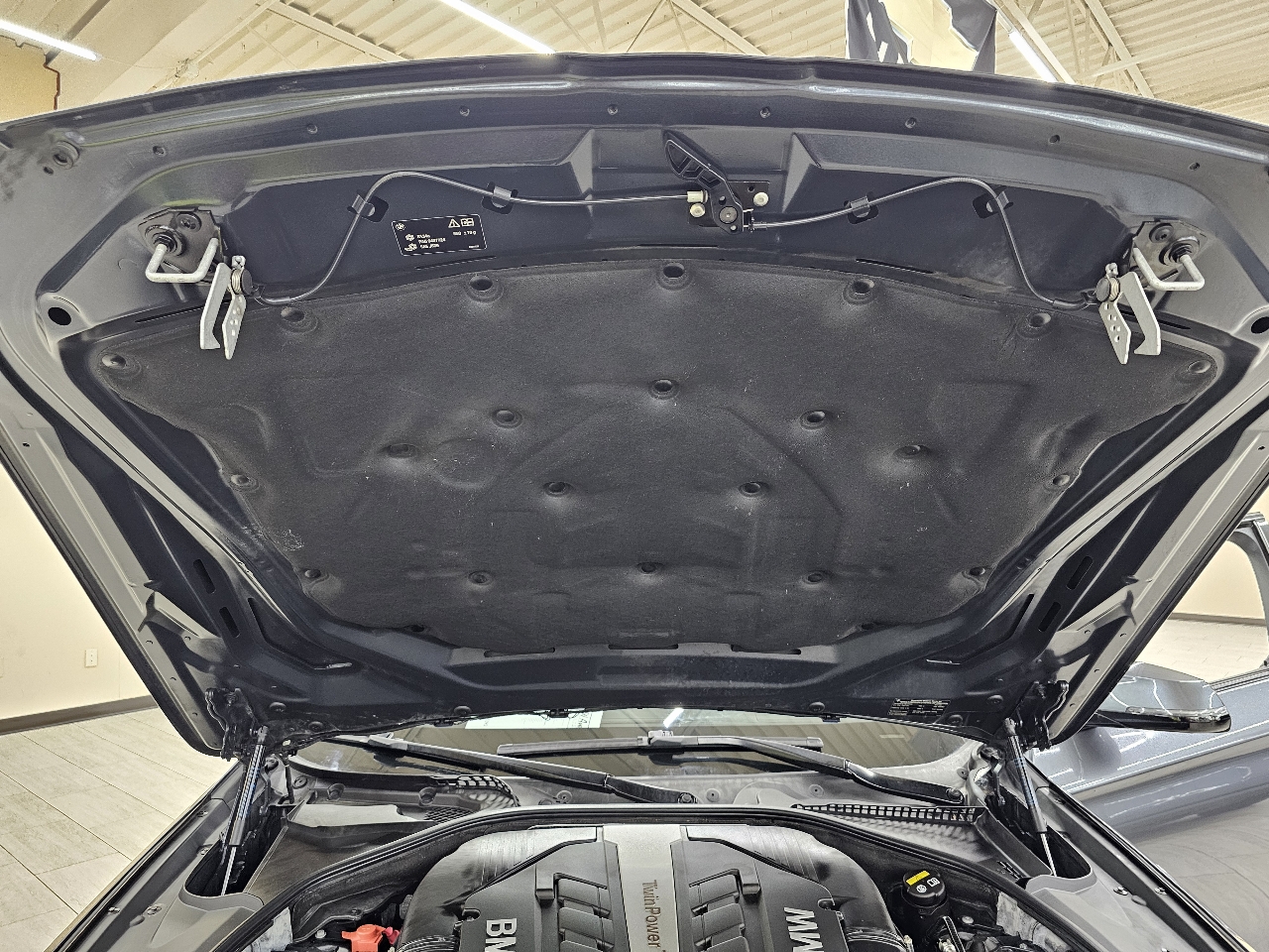 BMW 5-Series 550i 2015