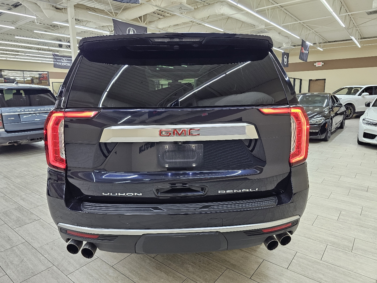 GMC Yukon Denali 4WD 2022