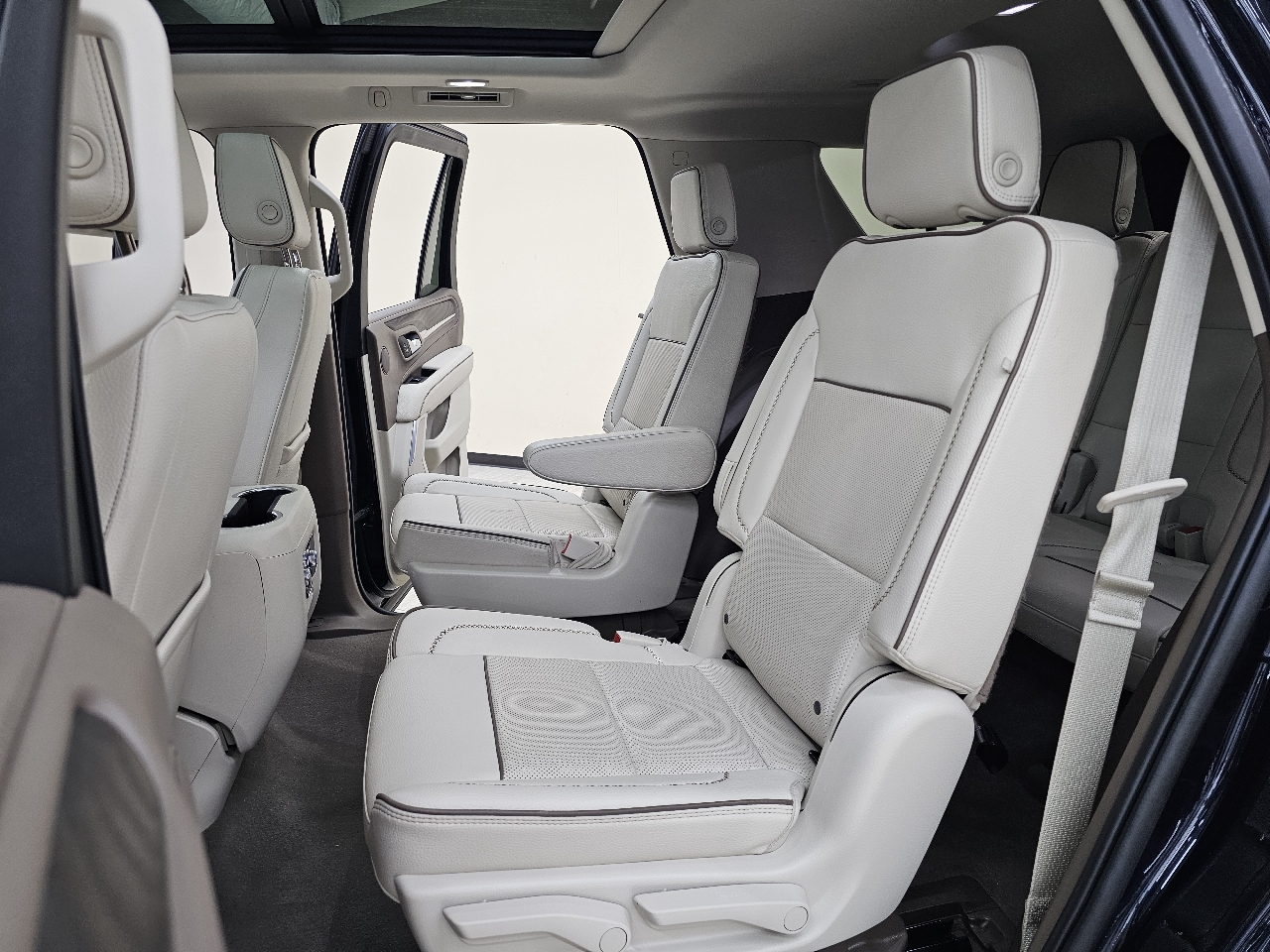 GMC Yukon Denali 4WD 2022