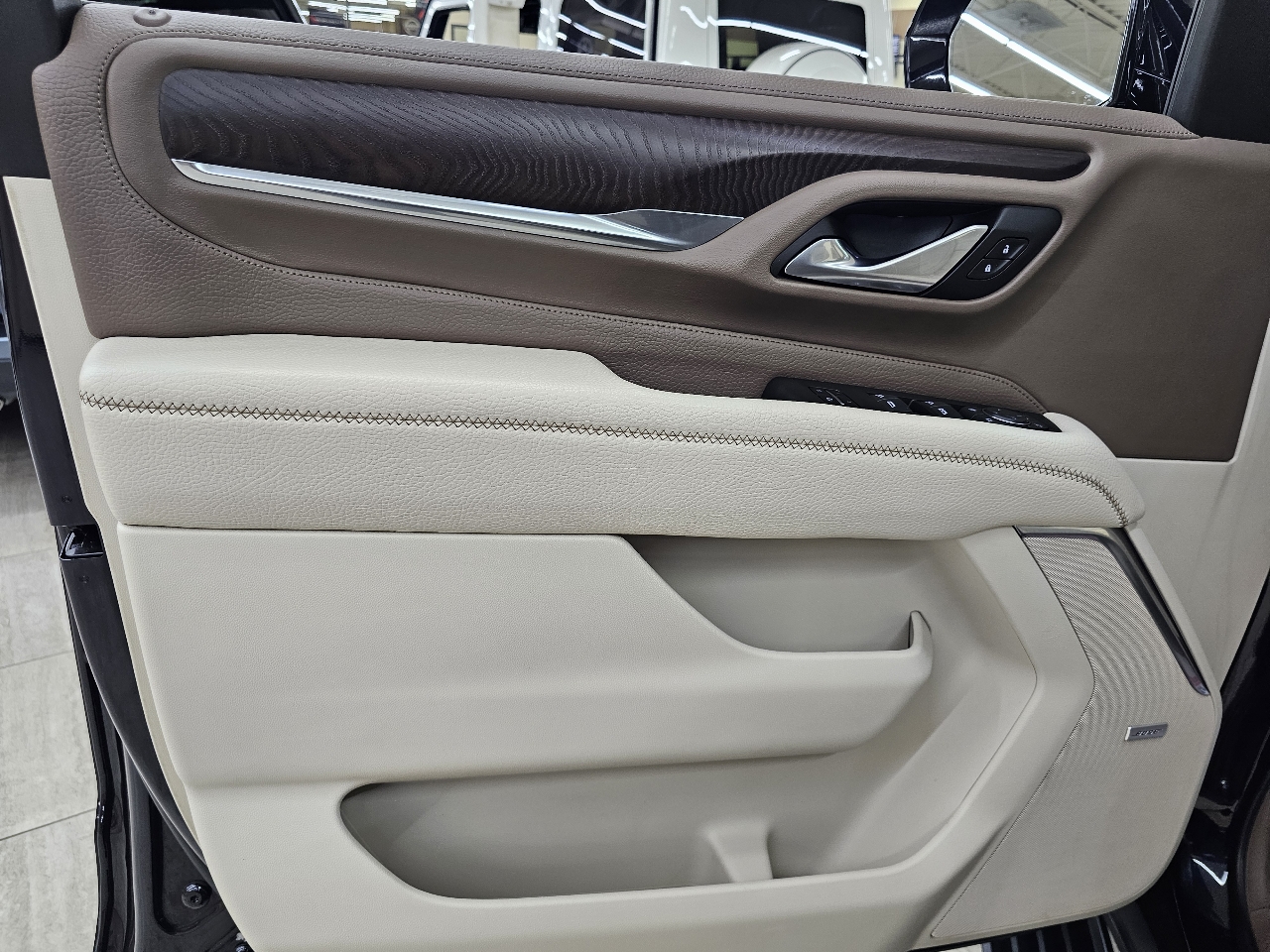 GMC Yukon Denali 4WD 2022