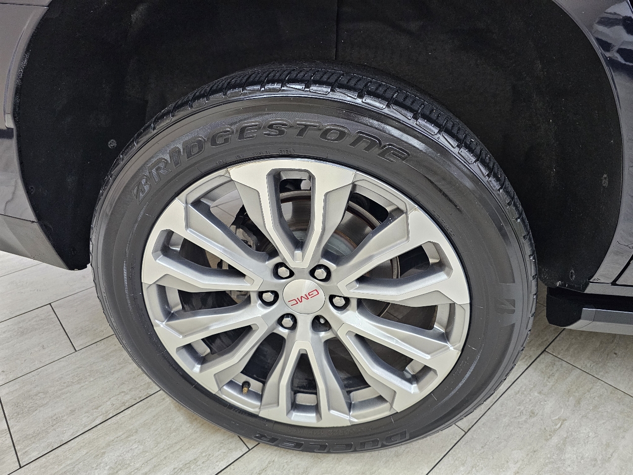 GMC Yukon Denali 4WD 2022