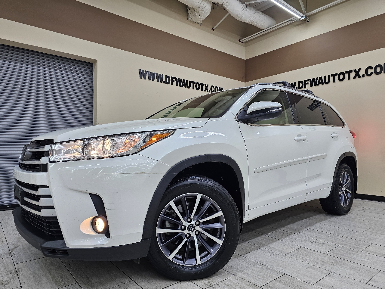 Toyota Highlander SE FWD V6 2018
