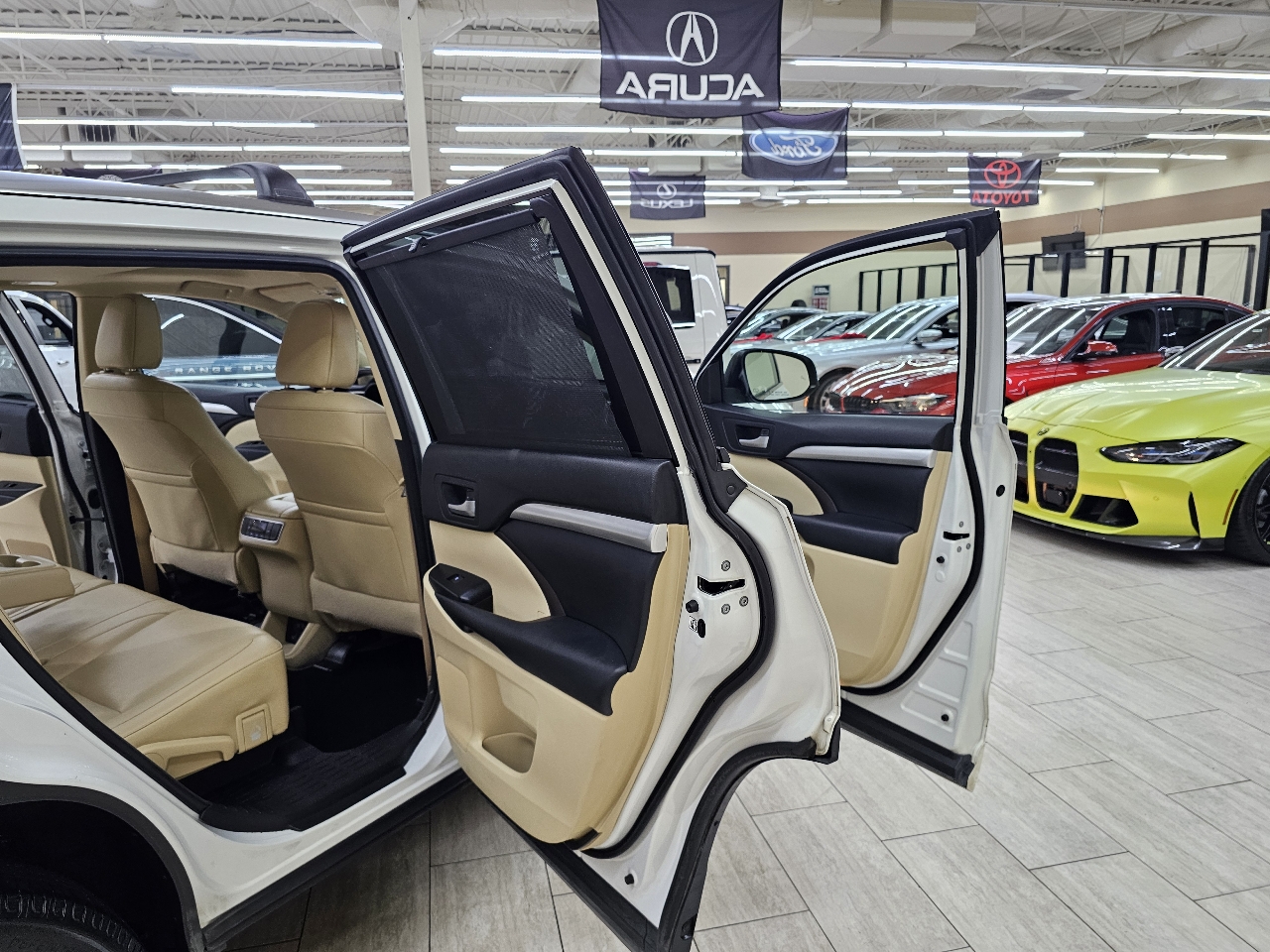 Toyota Highlander SE FWD V6 2018