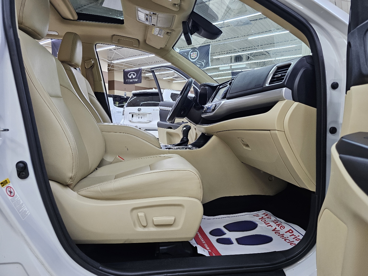 Toyota Highlander SE FWD V6 2018