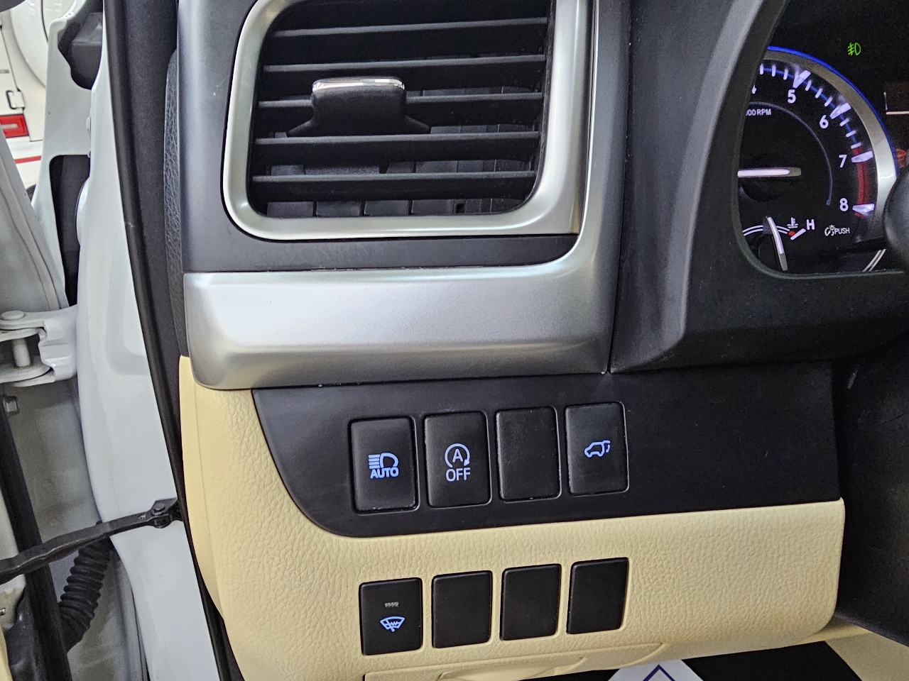 Toyota Highlander SE FWD V6 2018