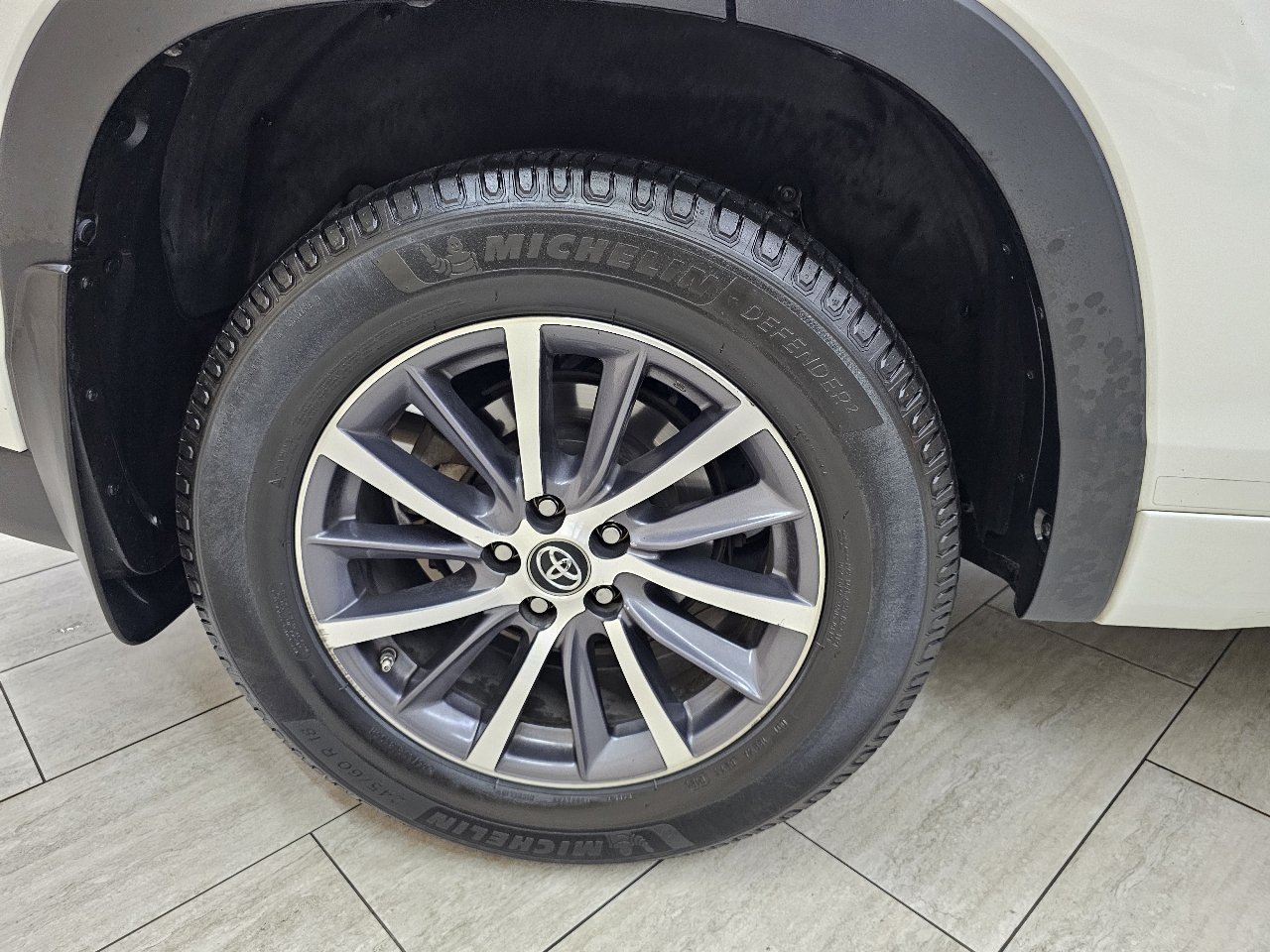 Toyota Highlander SE FWD V6 2018