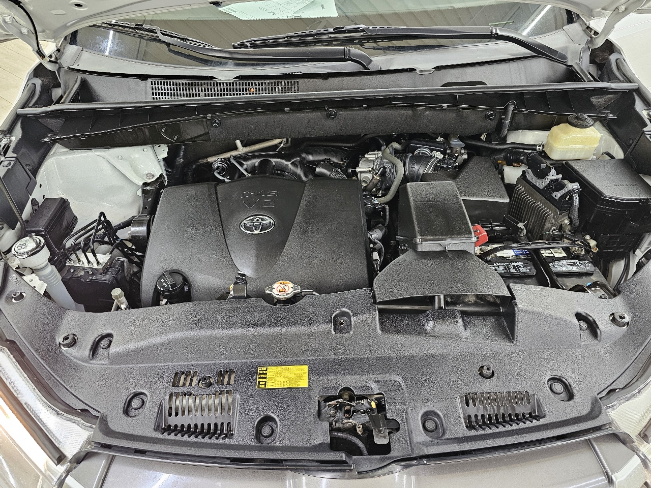 Toyota Highlander SE FWD V6 2018