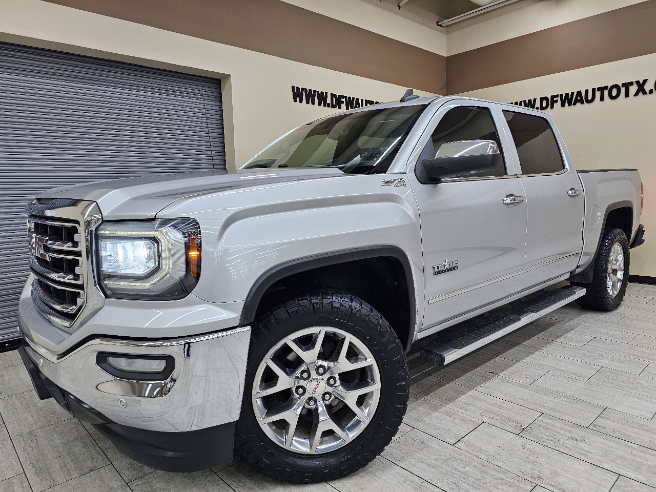 2017 GMC Sierra 1500 SLT Crew Cab 4WD