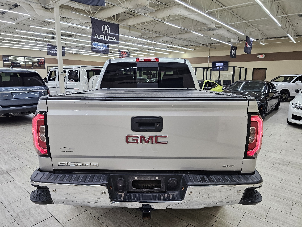 GMC Sierra 1500 SLT Crew Cab Long Box 4WD 2017