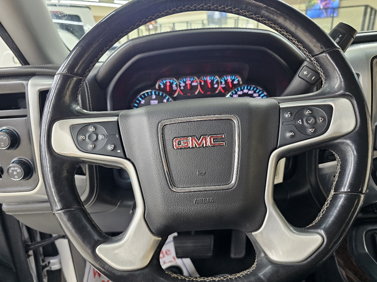 GMC Sierra 1500 SLT Crew Cab Long Box 4WD 2017