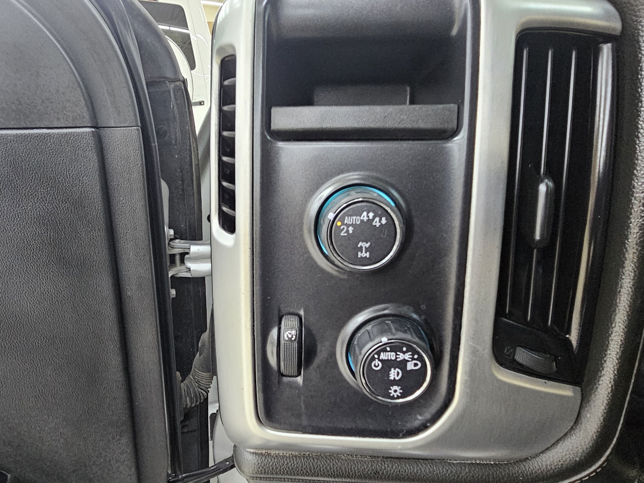 GMC Sierra 1500 SLT Crew Cab Long Box 4WD 2017