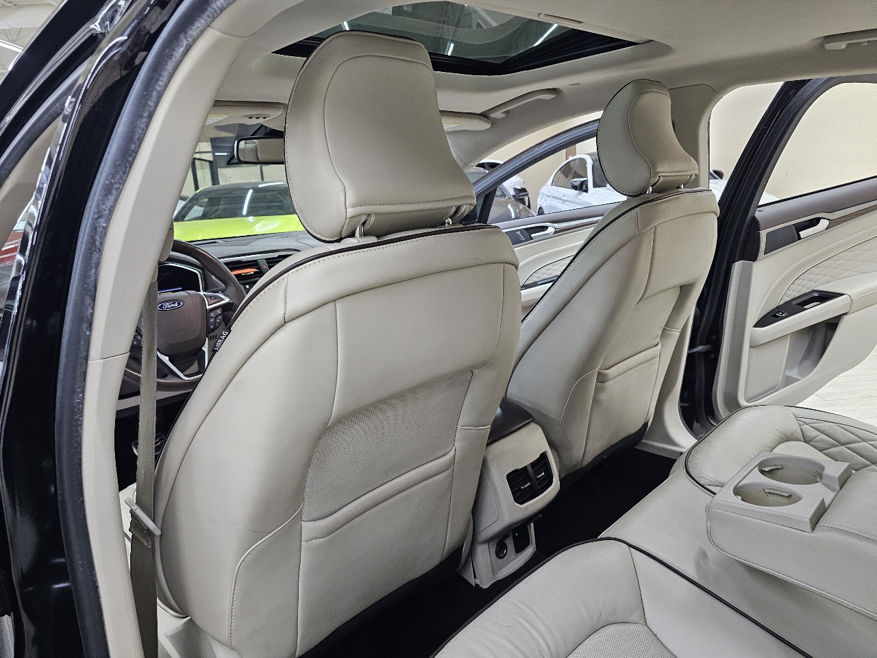 Ford Fusion Hybrid Titanium 2017