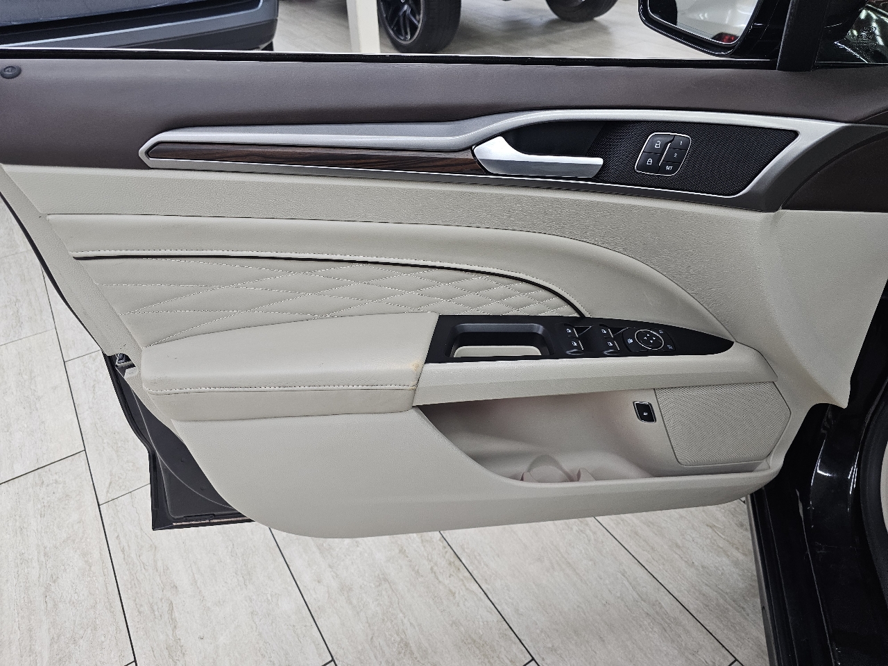 Ford Fusion Hybrid Titanium 2017