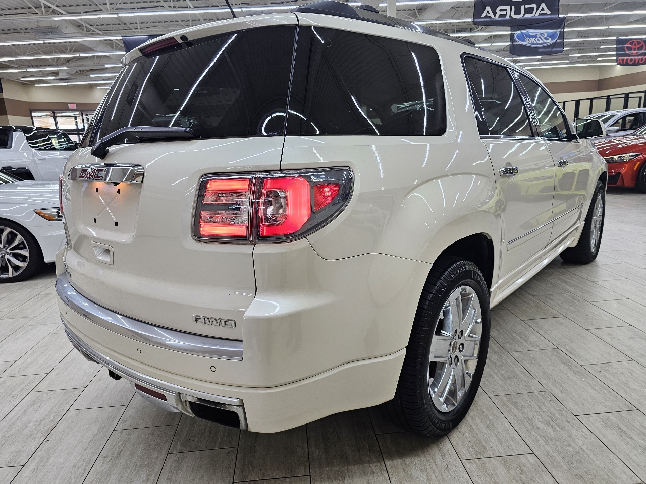 GMC Acadia Denali AWD 2014