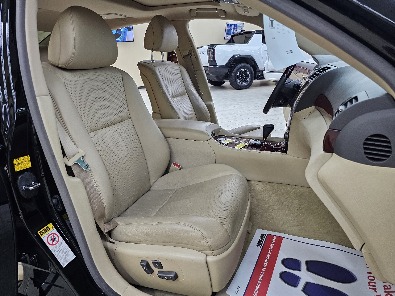 Lexus LS 460 Luxury Sedan 2008