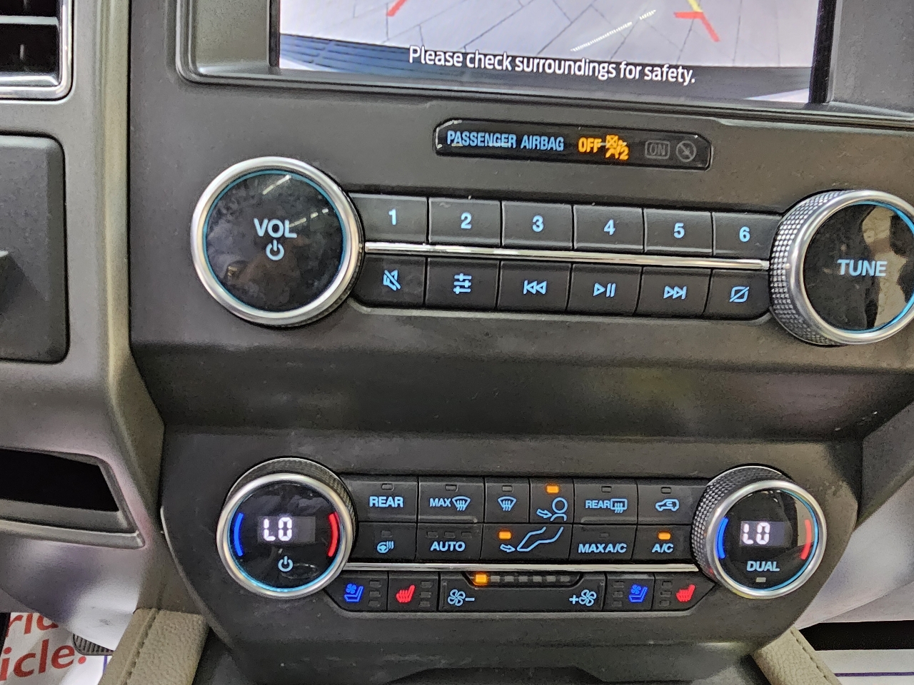 Ford Expedition  2020