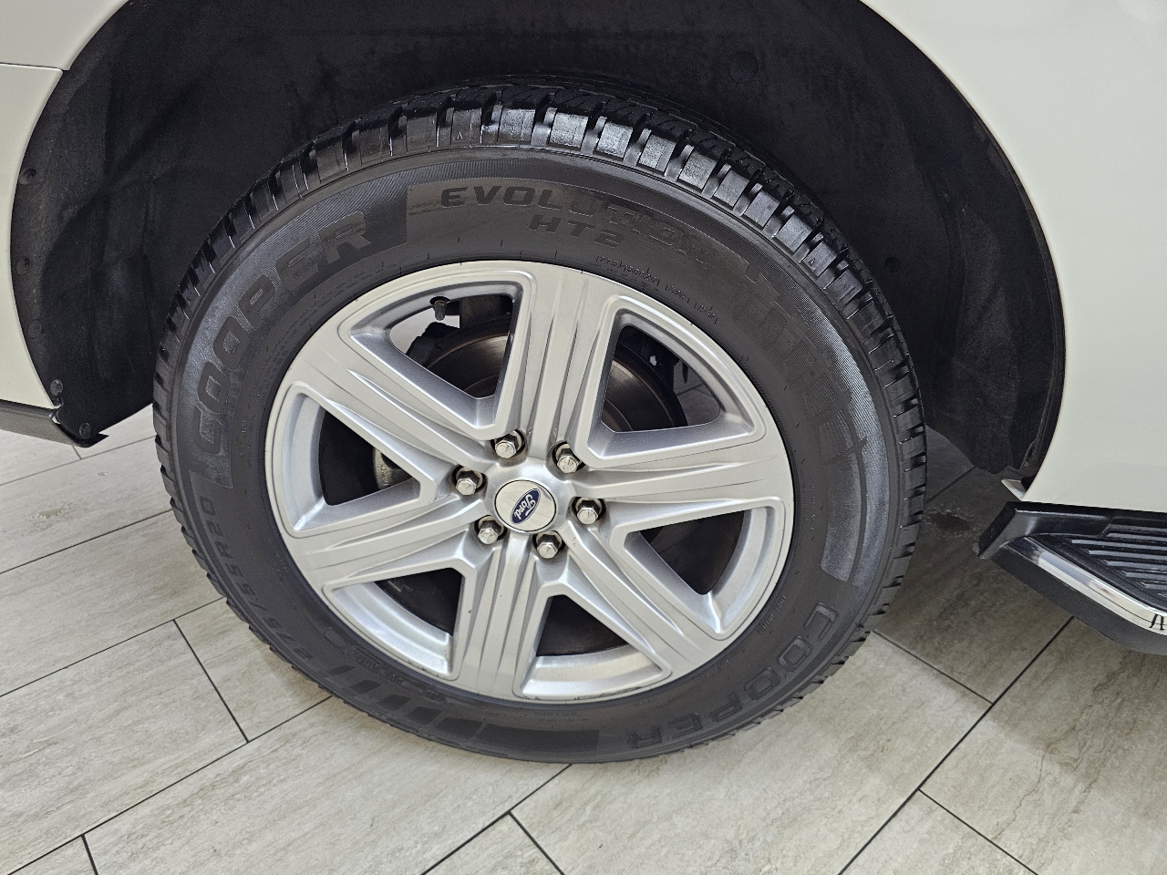 Ford Expedition  2020