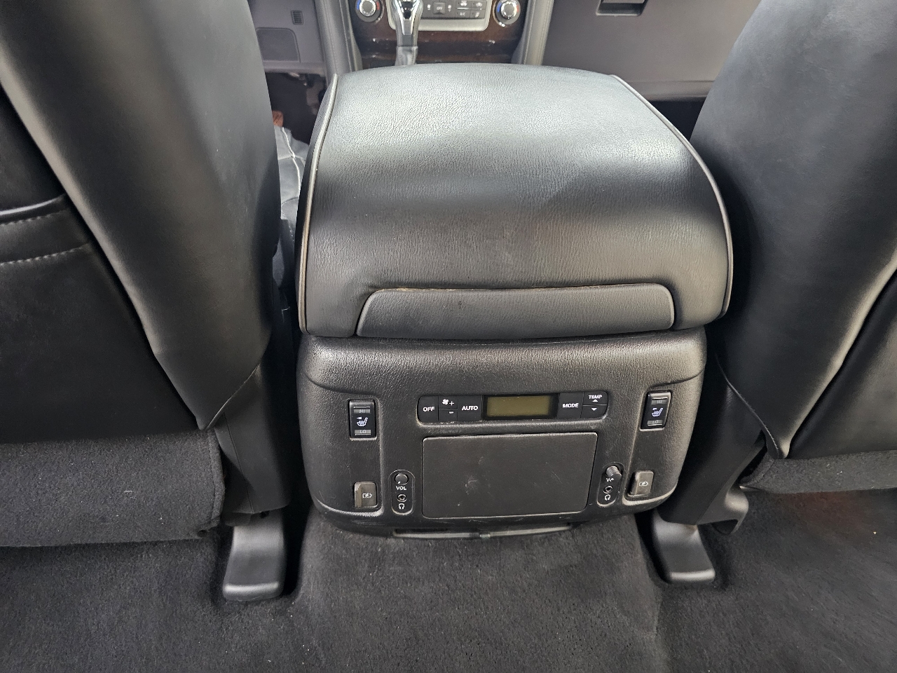 Infiniti QX80 LUXE 2019