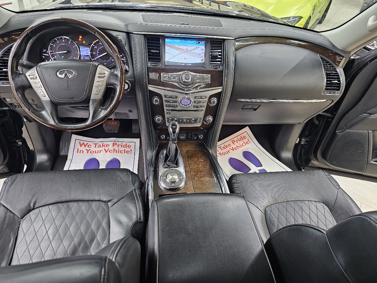 Infiniti QX80 LUXE 2019