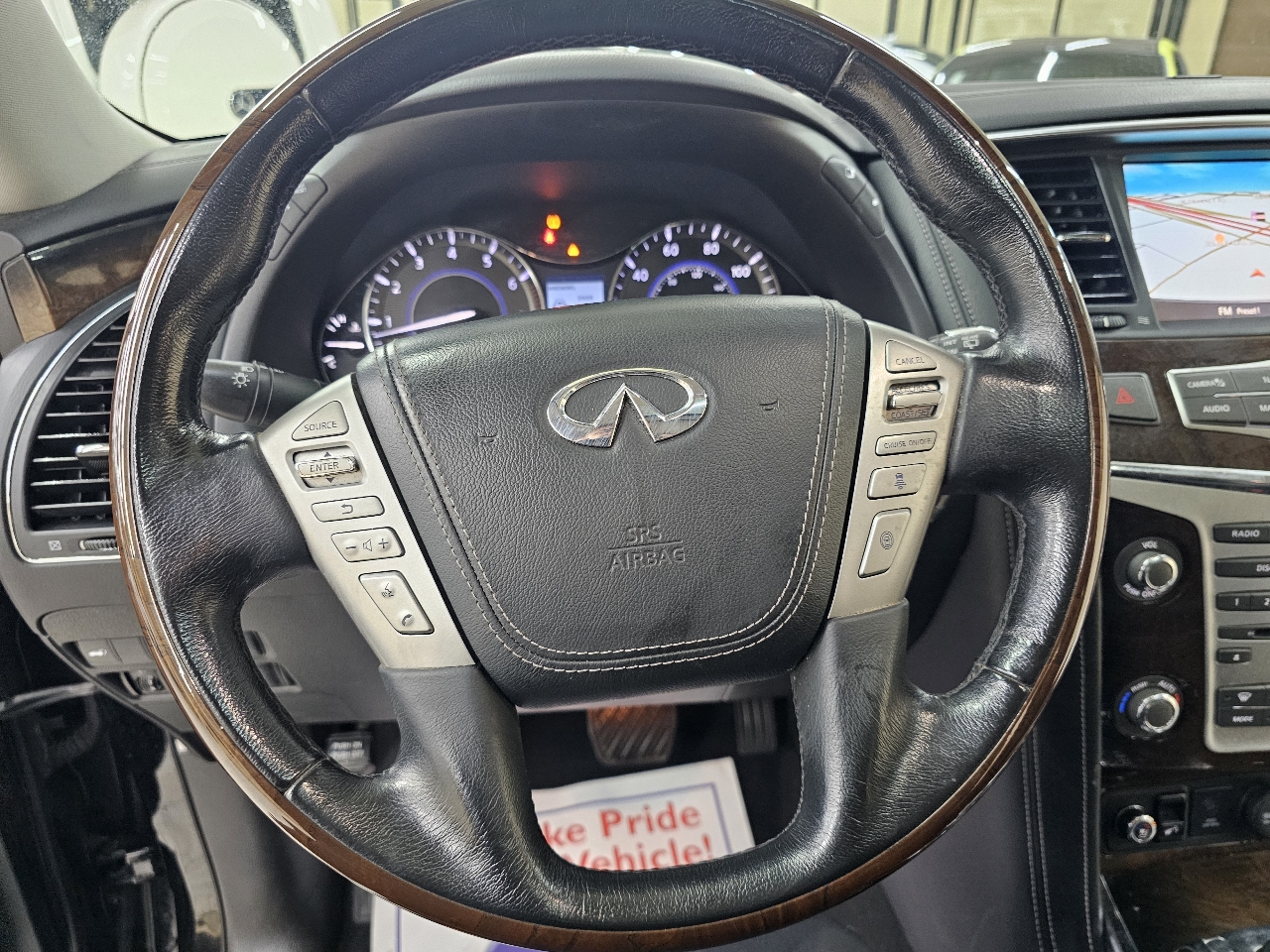 Infiniti QX80 LUXE 2019