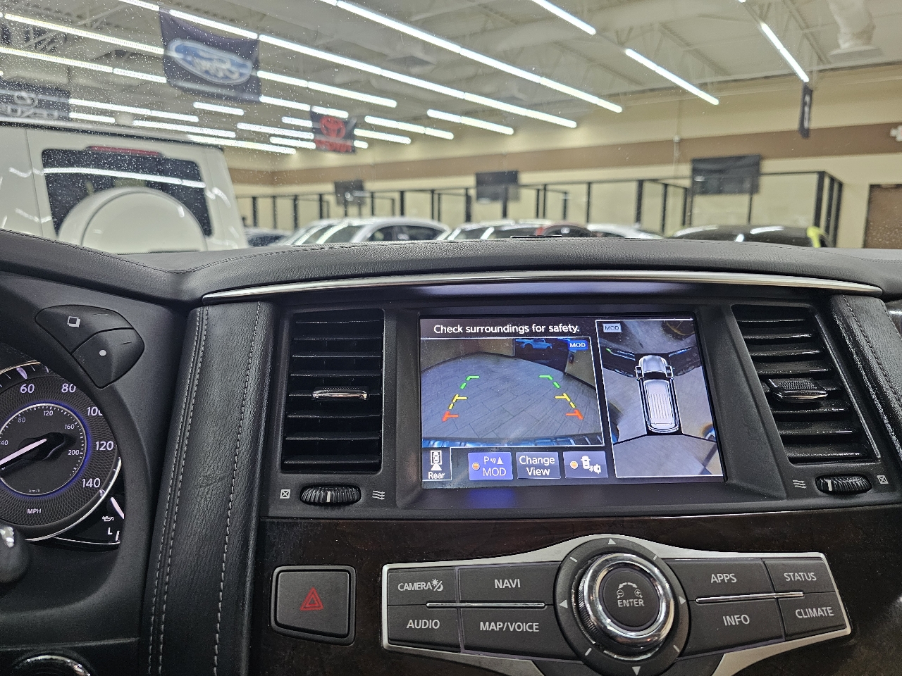 Infiniti QX80 LUXE 2019