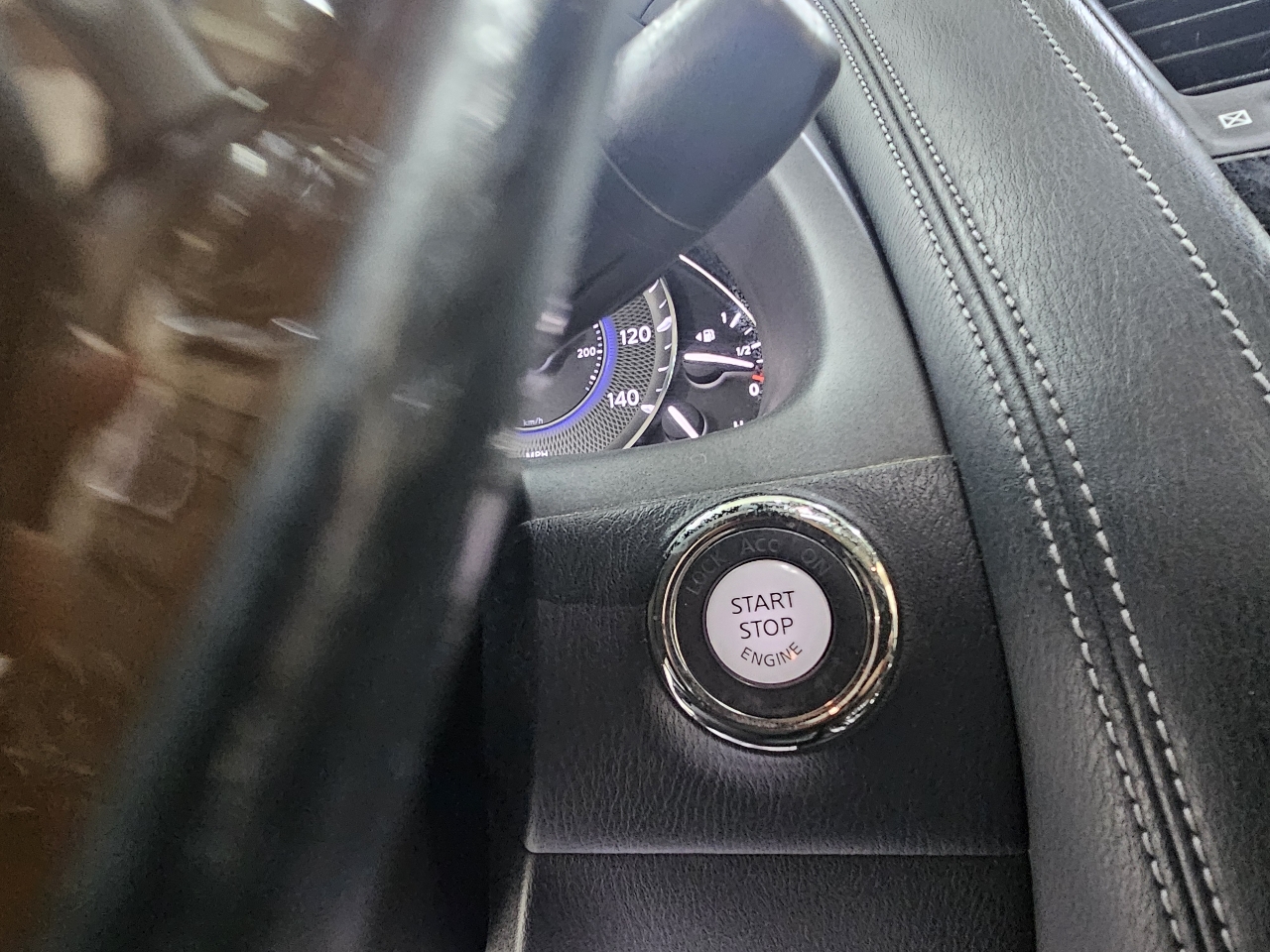 Infiniti QX80 LUXE 2019