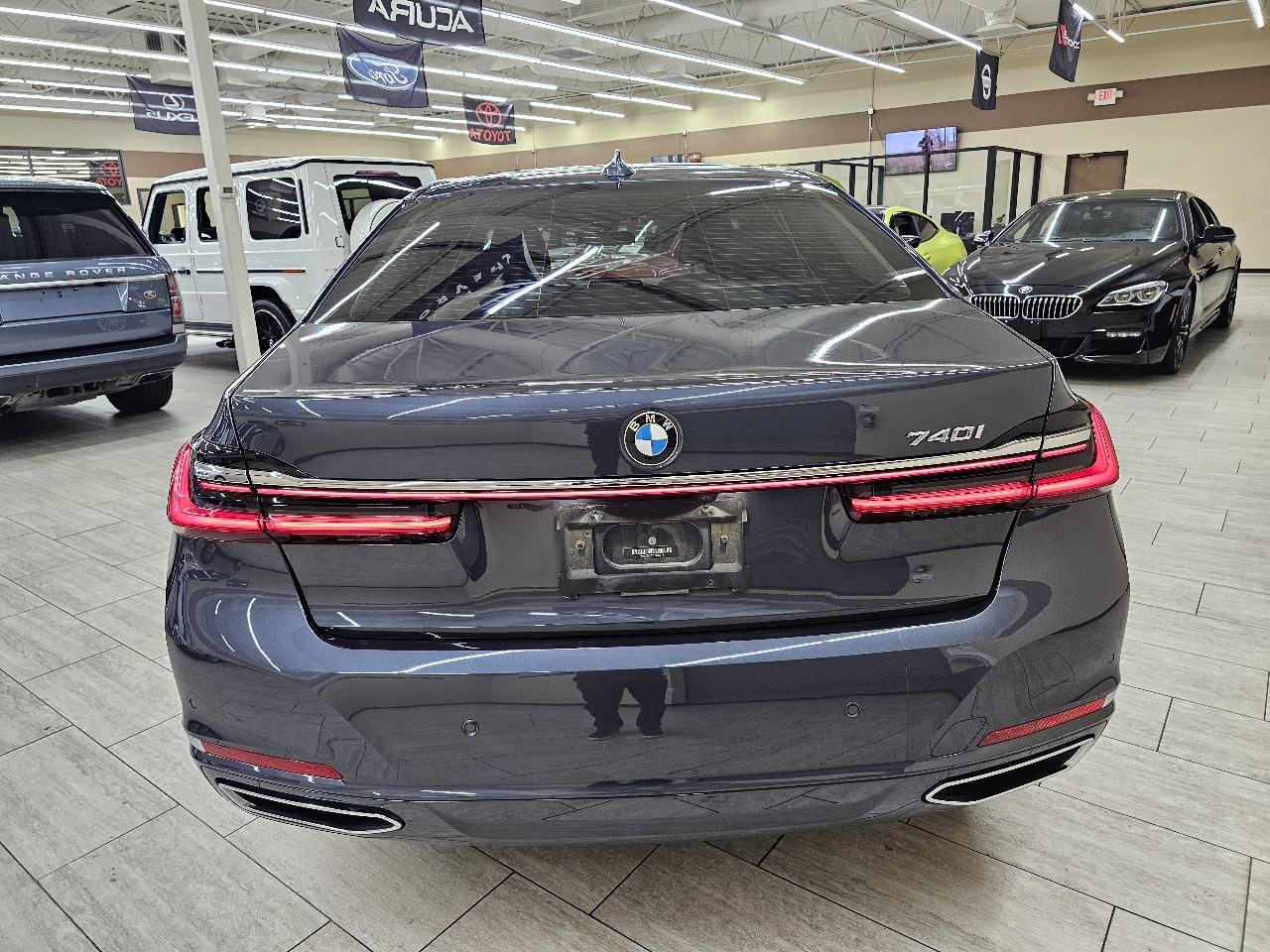 BMW 7-Series 740i 2020