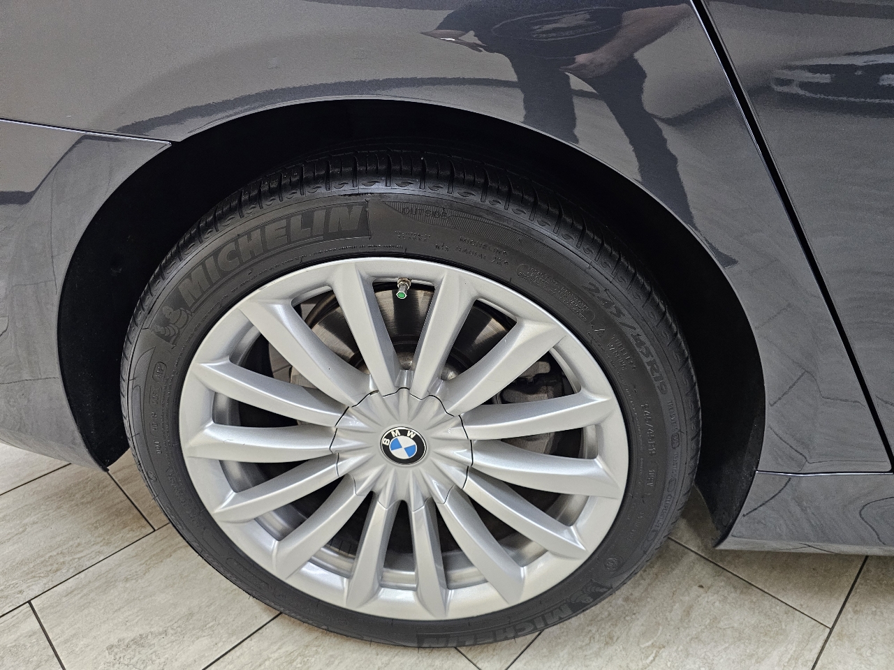 BMW 7-Series 740i 2020