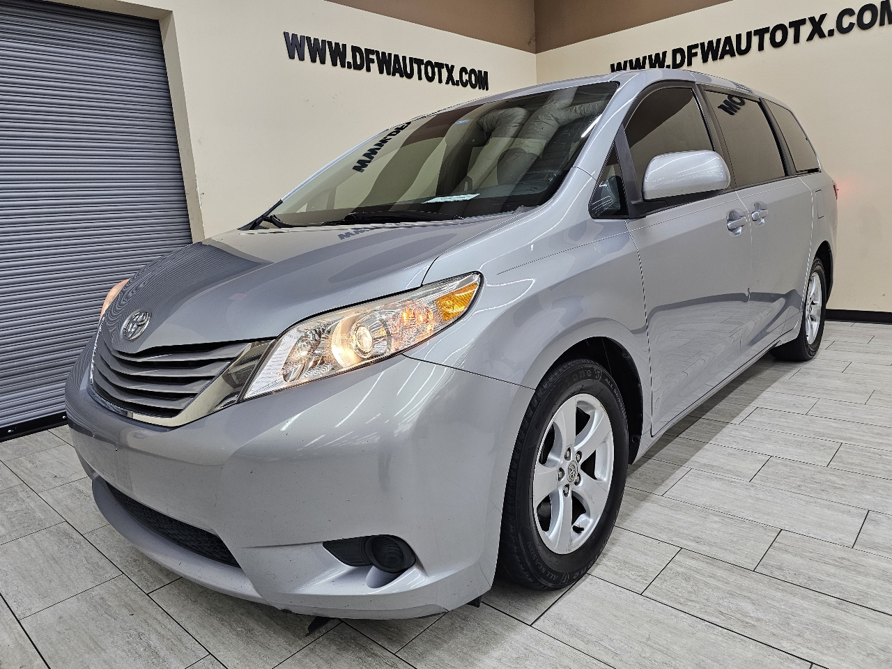 Toyota Sienna  2015