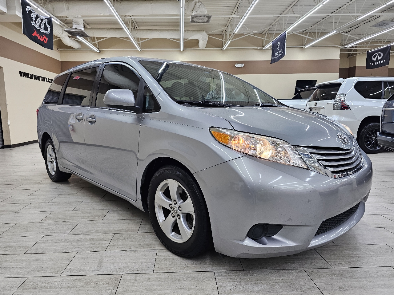 Toyota Sienna  2015