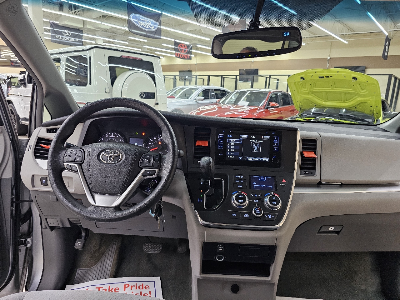 Toyota Sienna  2015