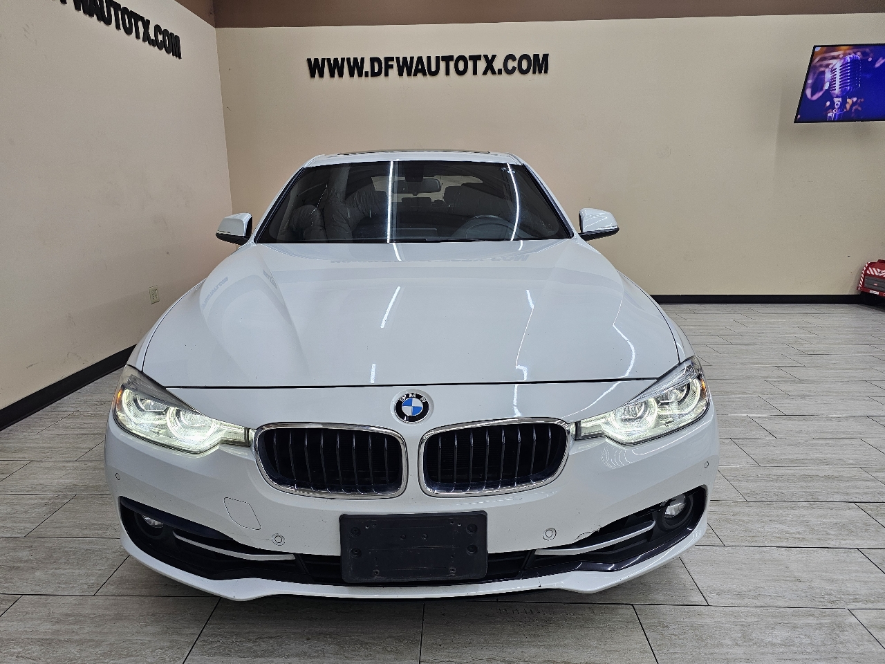 BMW 3-Series 330i SULEV Sedan 2017