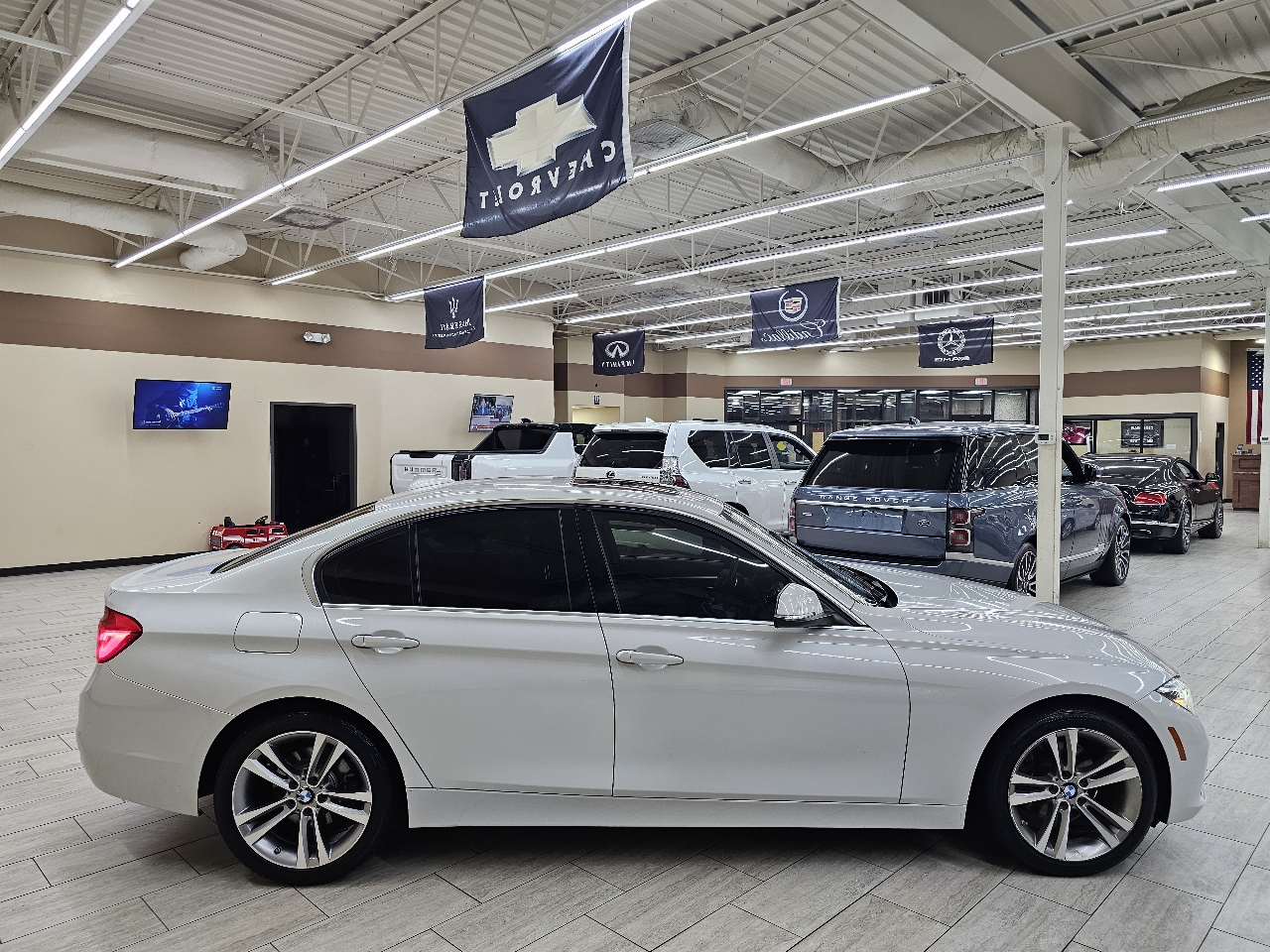 BMW 3-Series 330i SULEV Sedan 2017