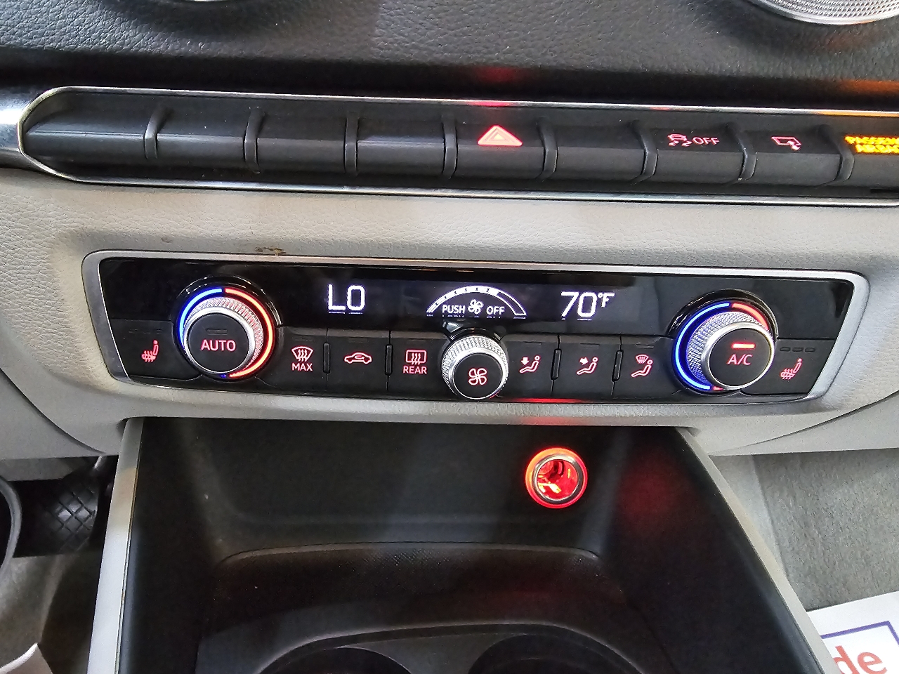 Audi A3 1.8T Premium FWD S tronic 2015